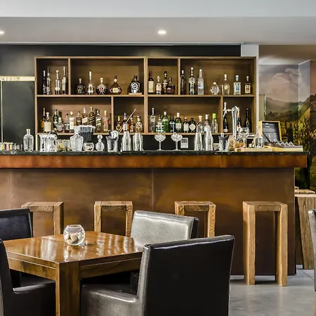 Aqua Village, Health 5*