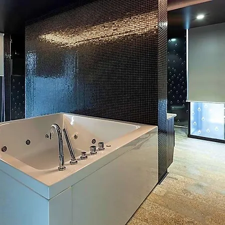 Aqua Village, Health 5* 올리베이라두오스피탈