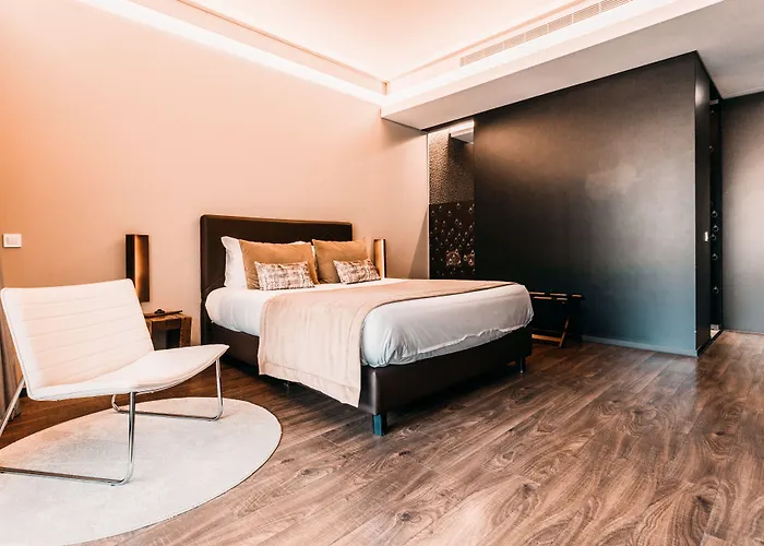 Aqua Village, Health