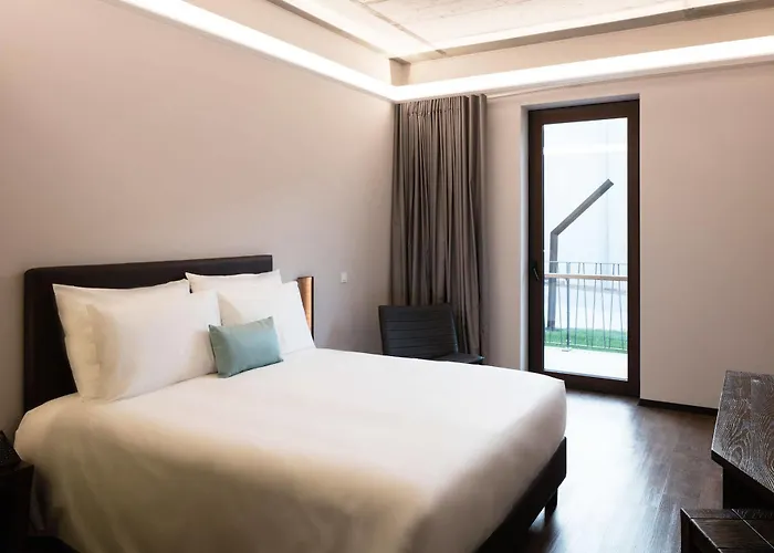 Aqua Village, Health